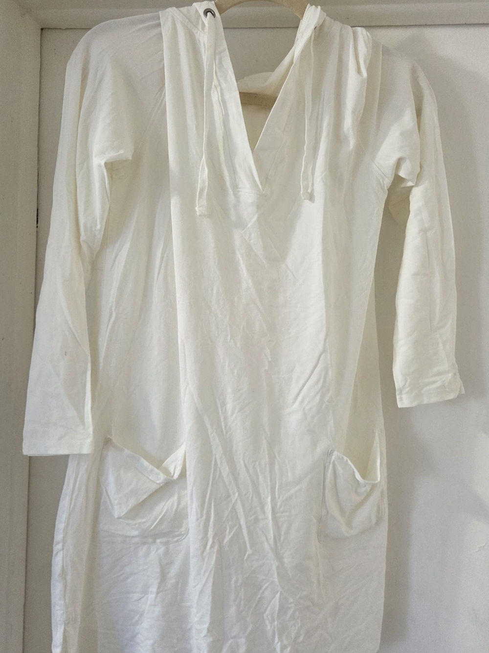 Coolibar Women's Hooded Long Sleeve Nightdress in White